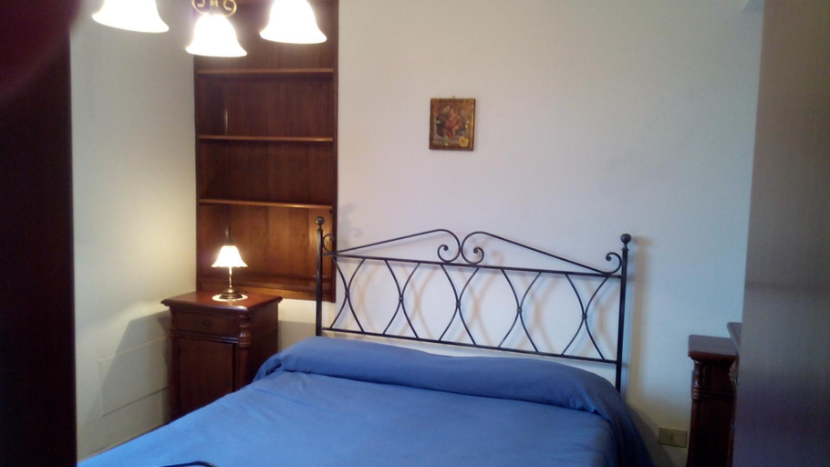 Others 5, B&B Casa Michele, Messina