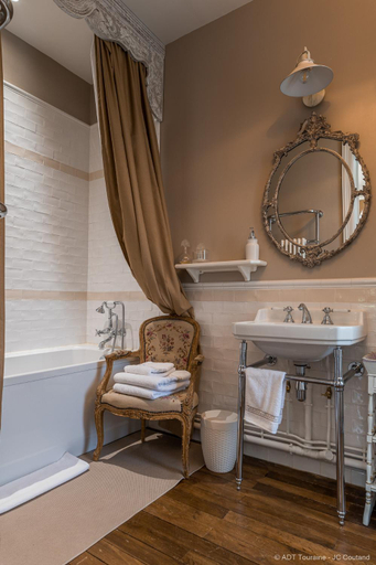 Bathroom 4, Villa Alecya, Indre-et-Loire