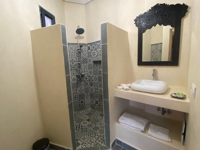 Bathroom 2