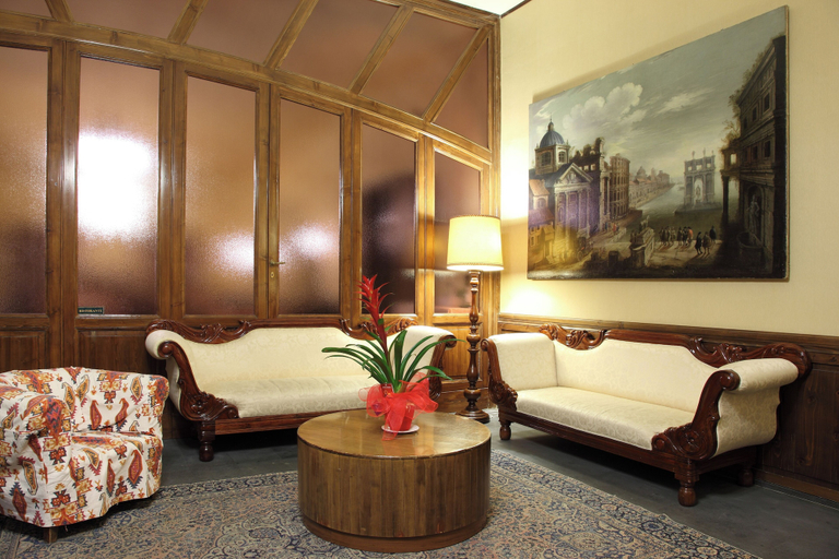 Bedroom 4, Hotel Roma, L'Aquila