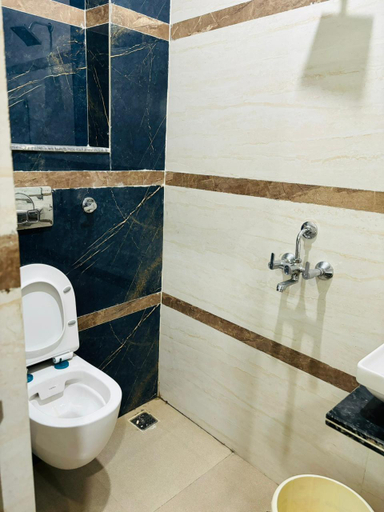 Bathroom, Saraswati Dhaam, Mathura