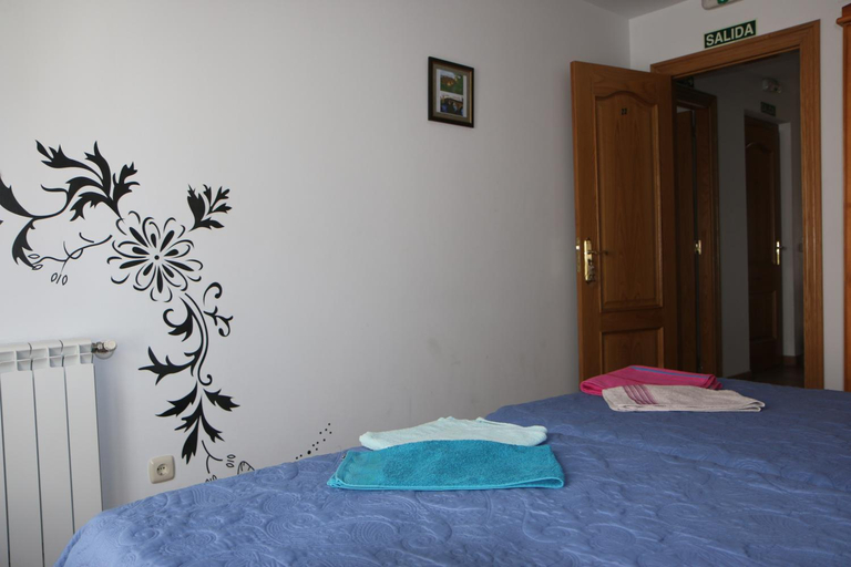 Others 2, Hostal La Plaza, Navarra