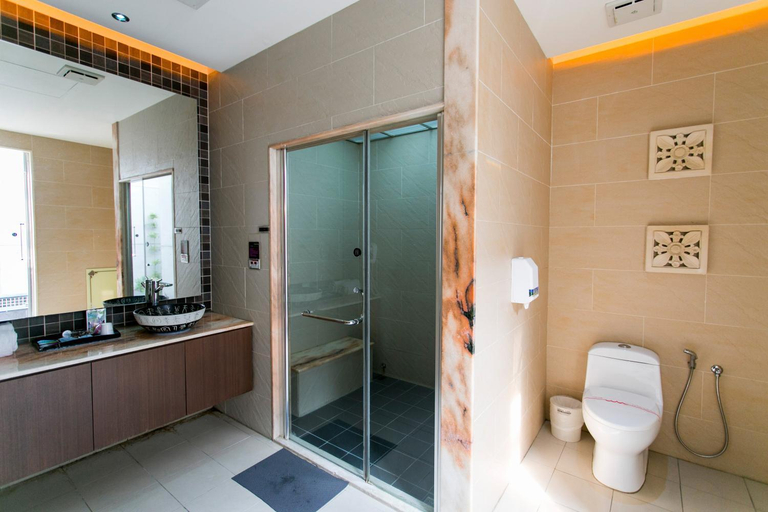 Bathroom, Zhen 13 Villa Motel, Tainan