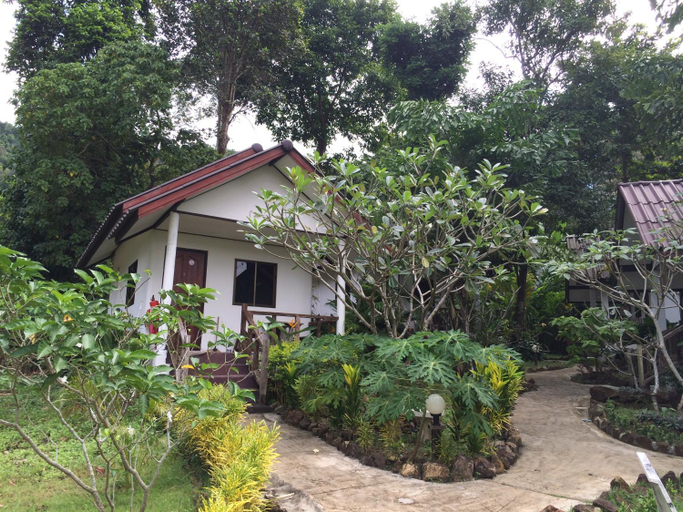 Others 4, Baansanook Bungalow, Koh Chang