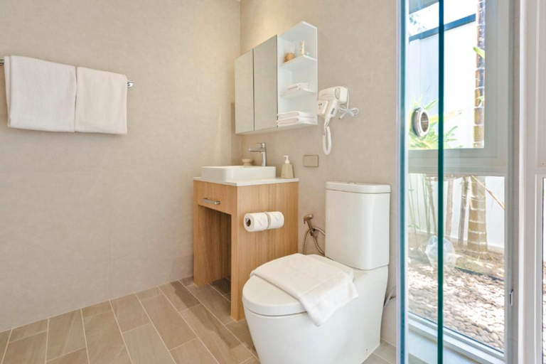 Bathroom 11