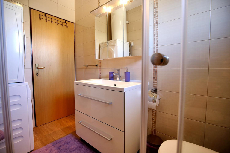 Bathroom 2, Apartments Mara, Zadar