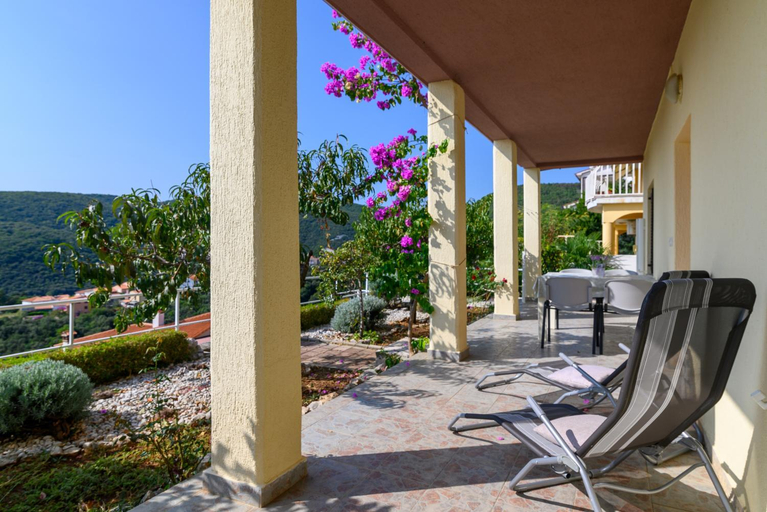 Others 2, Apartments with parking space Rabac, Labin - 19055, Labin