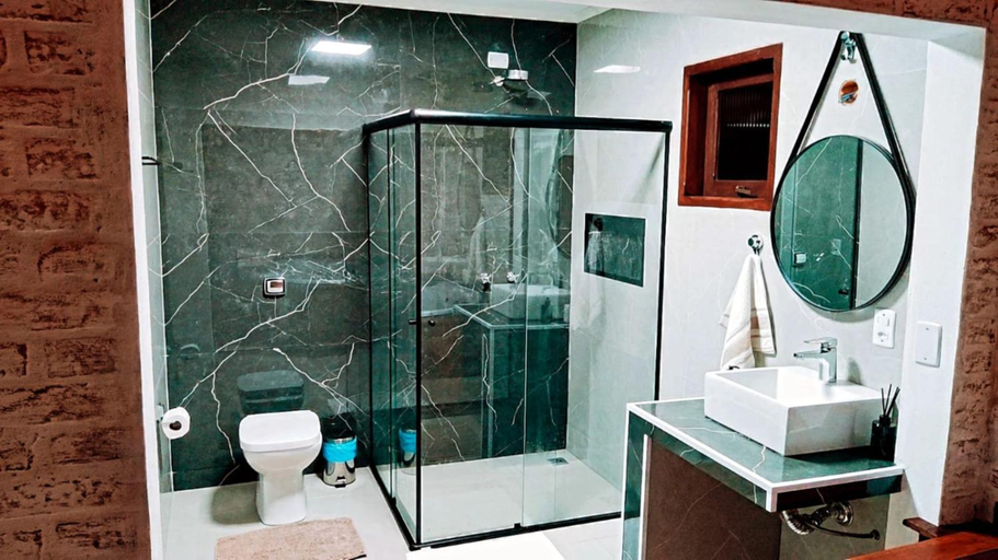Bathroom 2, Chale Villa Magrini, Camanducaia