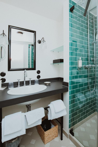Bathroom 2