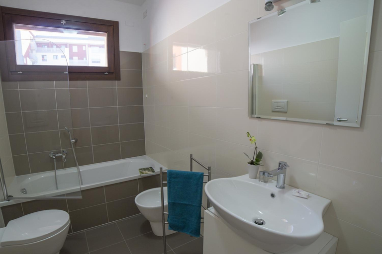 Bathroom 3, Residence Milano Bicocca, Milano