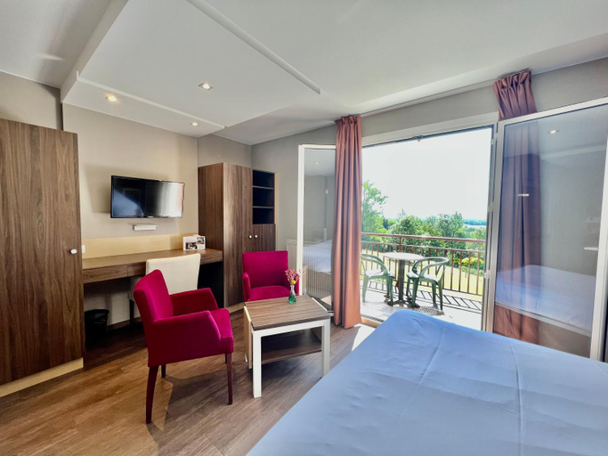 Bedroom 8