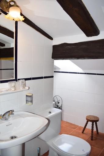 Bathroom 5, Casona De Linares, Cantabria