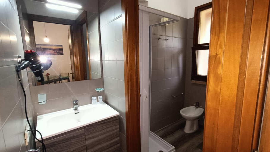 Bathroom 3, Residence Il Paradiso, Pisa