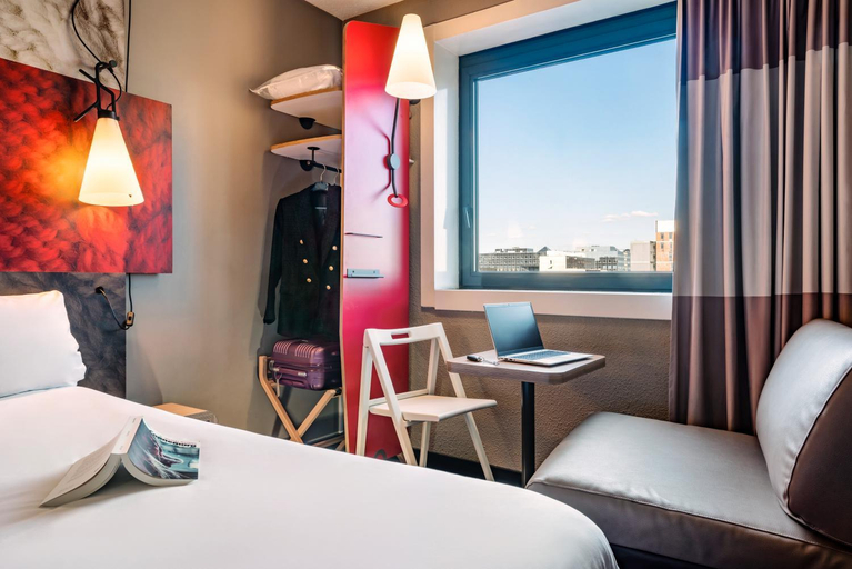 Bedroom, ibis Marne-la-Vallée Noisy, Seine-Saint-Denis