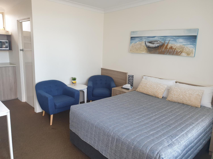 Others 2, Sandpiper Motel Ulladulla, Shoalhaven - Pt B