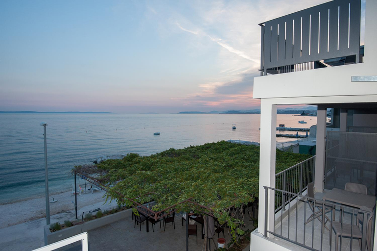 3, Seaside Luxury Suites, Podstrana