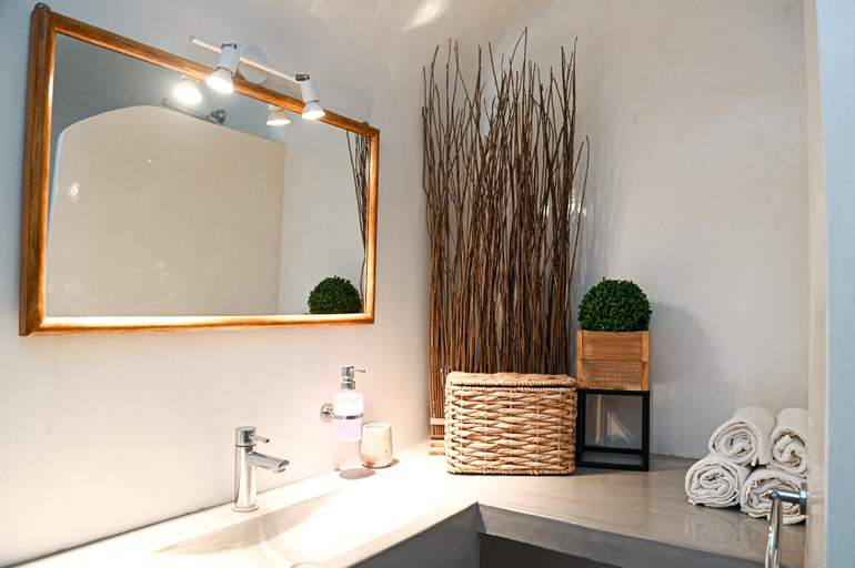 Bathroom, mati cave villas, South Aegean