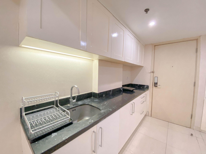 Others 4, Compact and Nice Combined Unit 1BR Apartment at Warhol (W/R) Residence By Travelio, Semarang