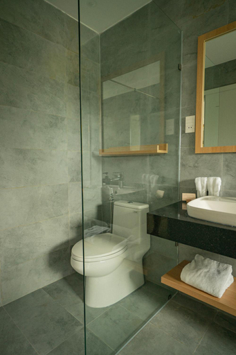 Bathroom 3, Hajime Homestay Hue, Huế