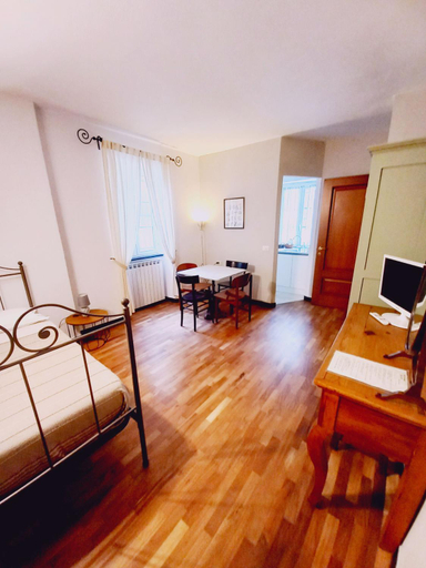 Others 4, Locanda del Sale Affittacamere, Genova
