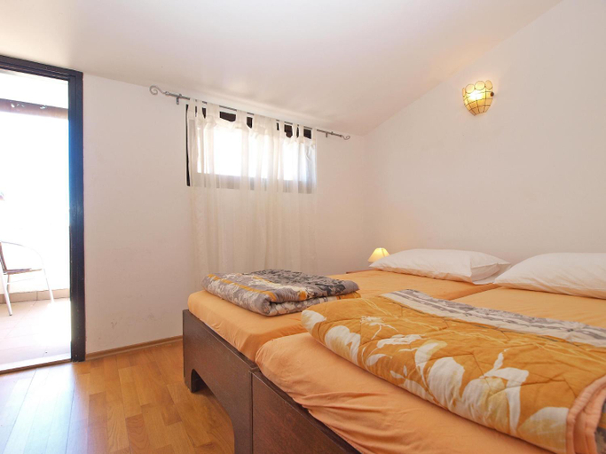 Others 5, Apartments Puntizela 727, Pula