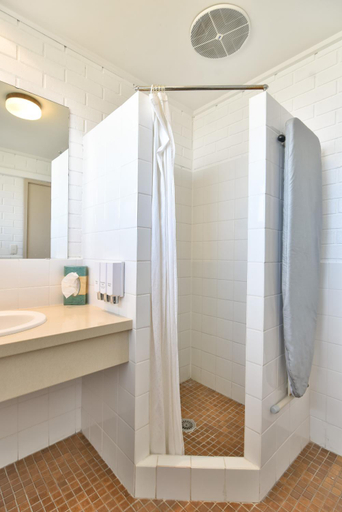 Bathroom 26