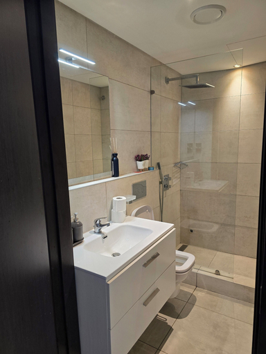 Bathroom 3, The Signature Apartments, Accra