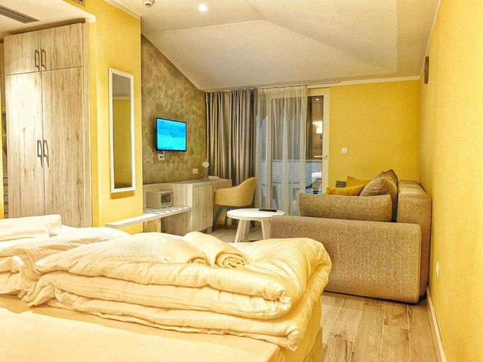 Bedroom 3, Hotel Pierina