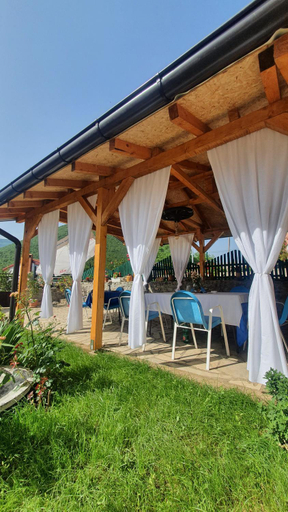 Others 5, Flat in Trpejca