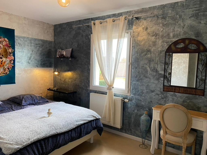 Bedroom 2, lamaison-d'ose, Ain