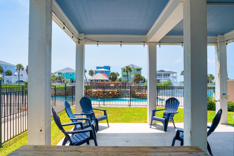 Others 5, Chancla - Pet Friendly! Community Pool!, Nueces