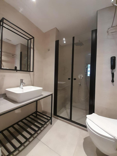 Bathroom 2, Grand Aquarium, Marmaris