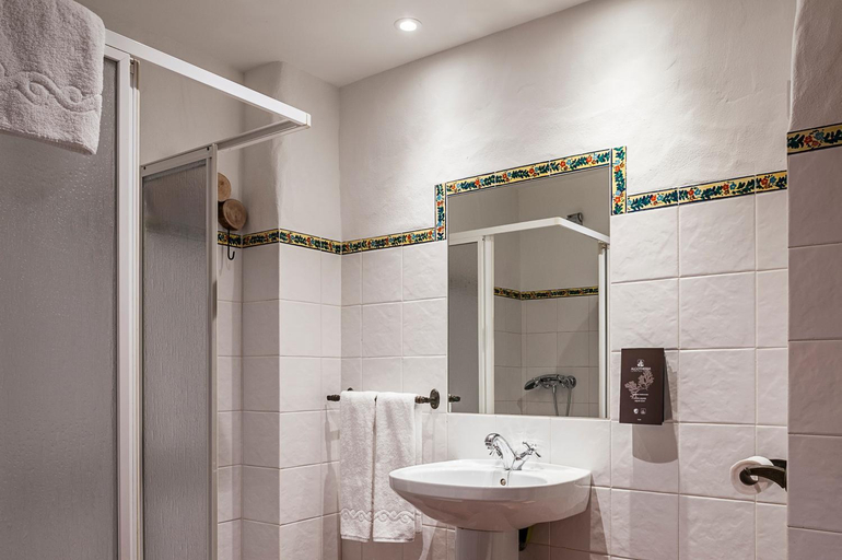 Bathroom 3, La Jabega Centro, Cádiz