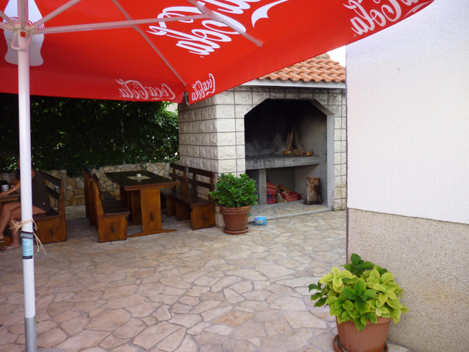 Food & Drinks 2, Apartments Pralija, Šibenik