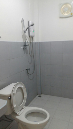 Bathroom 2, Baansanook Bungalow, Koh Chang