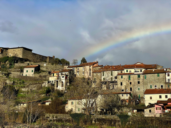 Exterior & Views 2, La Casa Medievale - Suites & SPA, Massa Carrara