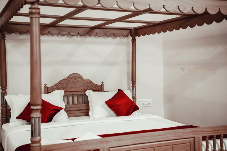 Bedroom 2, ATHIRAPPILLY SREENILAYAM HERITAGE RESORT , Ernakulam