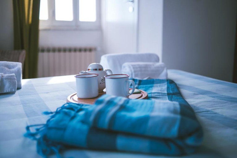 Bedroom, Albergo delle Ondine, La Spezia