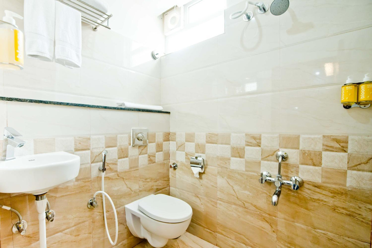 Bathroom 4, X by Bloom - Manyata, Bangalore