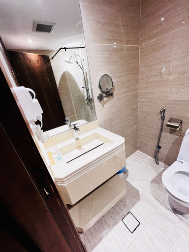 Bathroom 5, Pestana Apartment 4, Riyadh