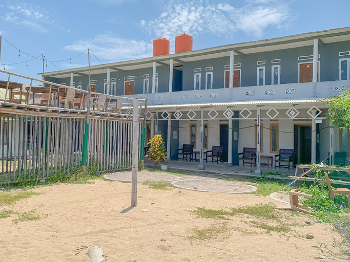 Exterior & Views 15