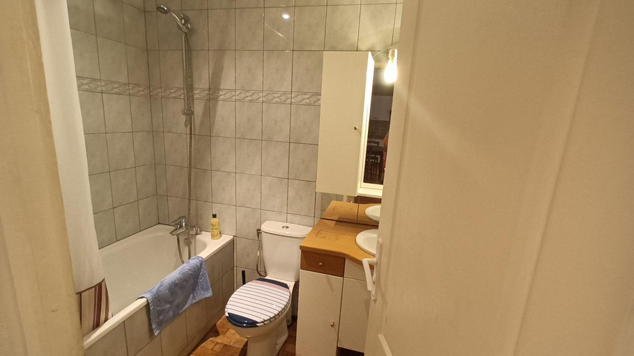Bathroom 2