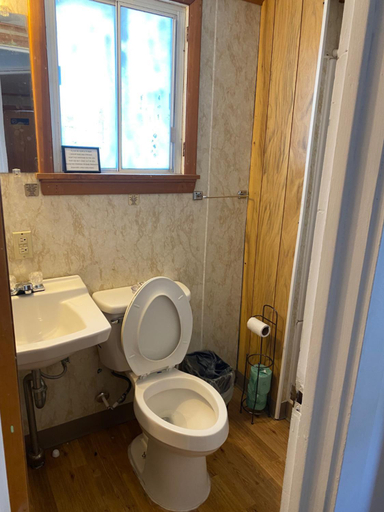 Bathroom 2, Hillside Motel, Warren