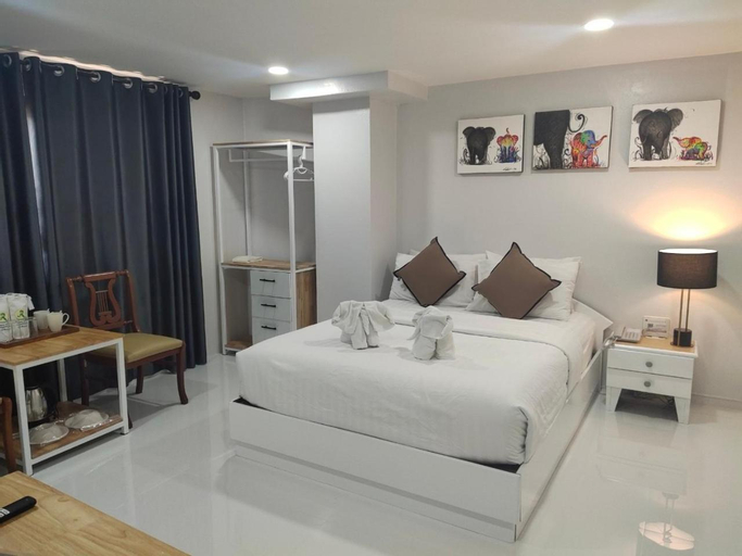 Bedroom 9
