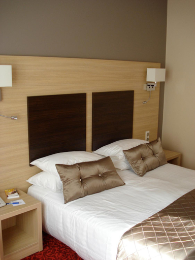 Bedroom 13