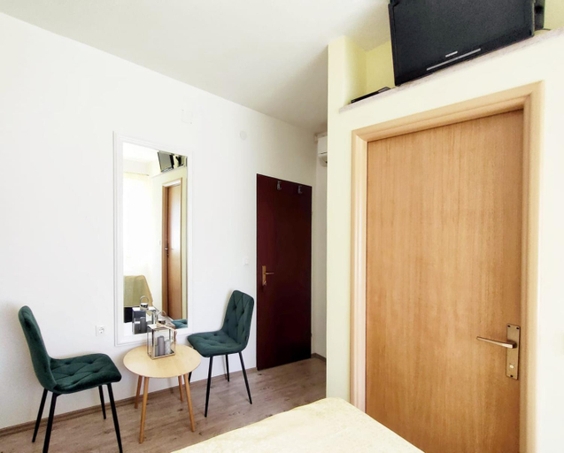Others 3, Skajla Apartments, Medulin