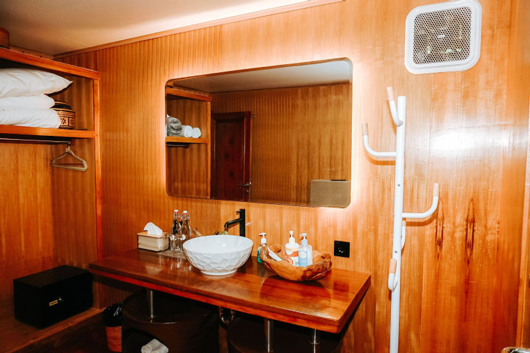 Bathroom 5