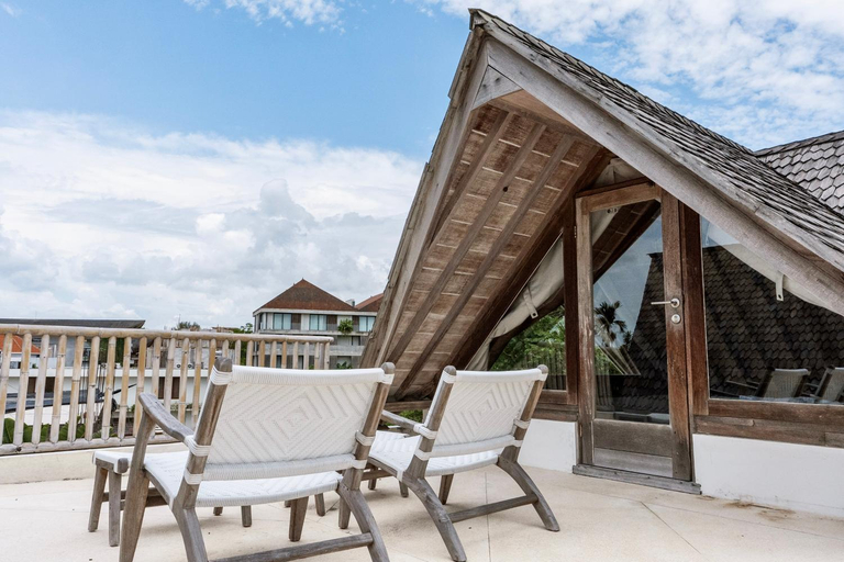 Others 5, Villa Alba, Berawa, Large Private 4BR Villa Near the Beach, Badung