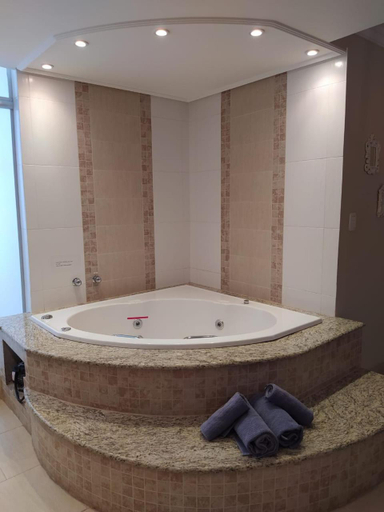 Bathroom 2, Hotel Domo, Prudentópolis