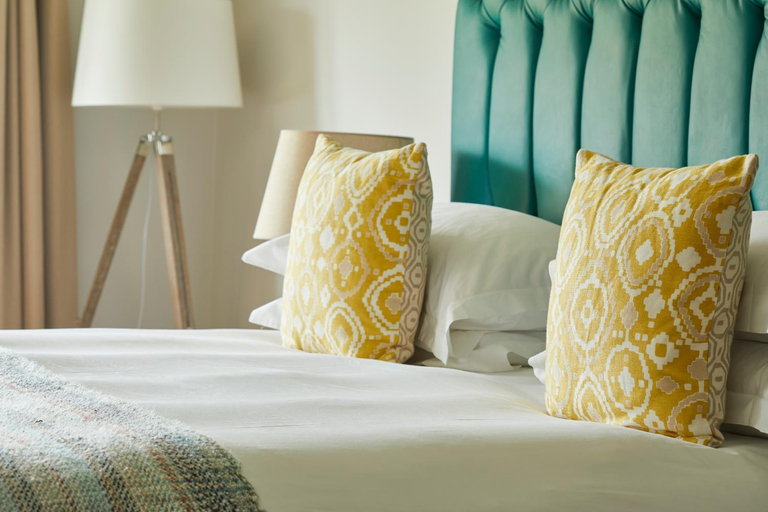 Bedroom 3, The Swan, Streatley, Berkshire, West Berkshire